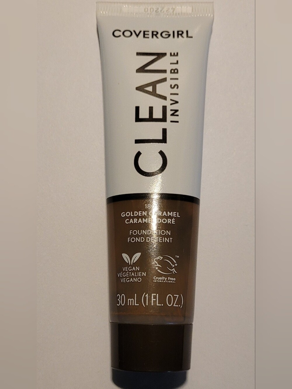 COVERGIRL Clean Invisible Foundation – Golden Caramel